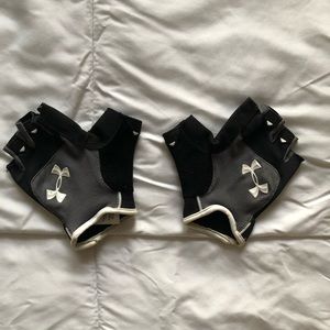 Under Armour Women’s Lifting Gloves